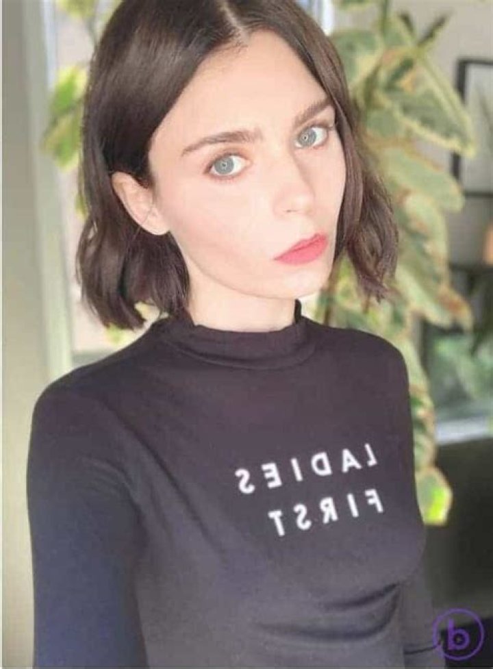
Alexandra Krosney Age, Height, Net Worth, Dating, Affairs, Boyfriend & Bio