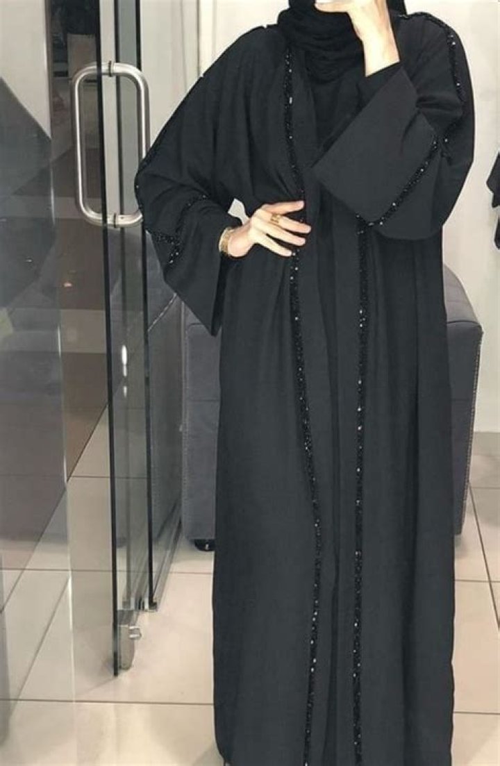 Elegance Unveiled: The Timeless Beauty of Hajj Abayas