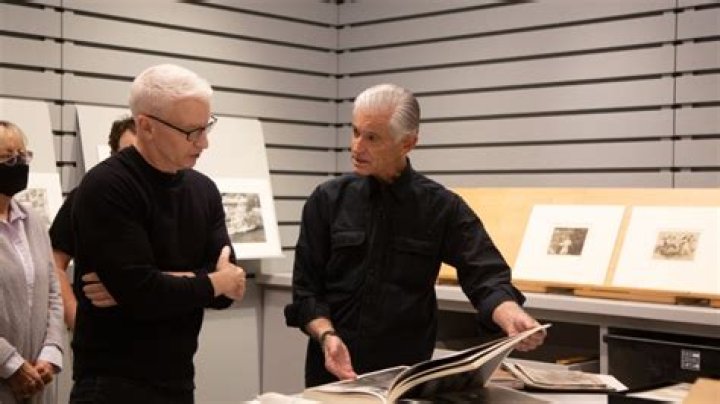 James Nachtwey '70 to Be Featured on 60 Minutes