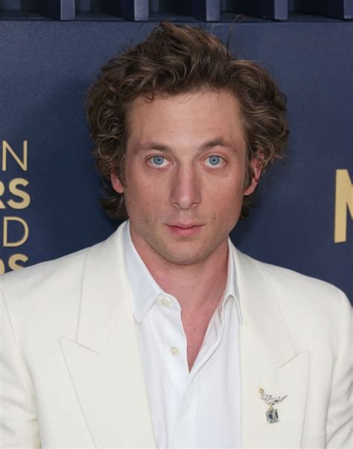 Jeremy Allen White Biography, Height, Weight, And Everything You Need To Know