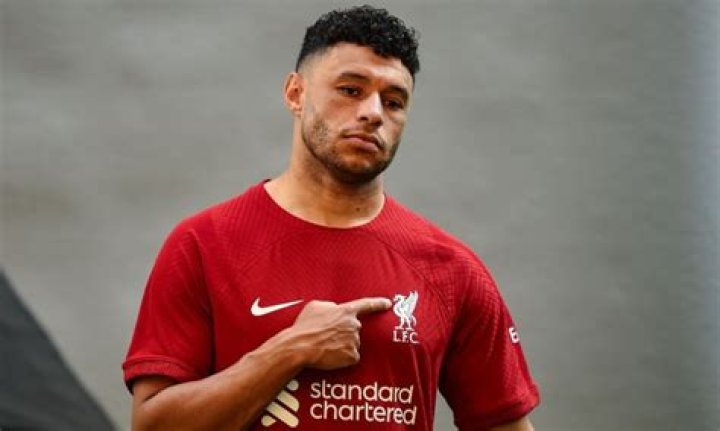 Salary, Income, Net Worth: Alex Oxlade-Chamberlain - 2024