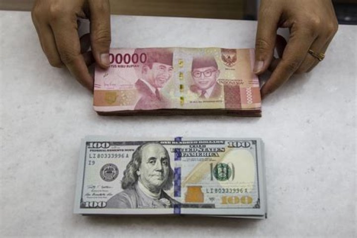 Simak Perincian Kurs Rupiah Hari Ini 1 Desember di BNI hingga Bank Mandiri